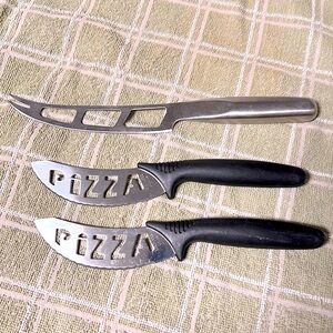 BUNDLE OF 3 🍕 NEW!! NEVER USED STAINLESS STEEL PIZZA KNIVES CUTTERS